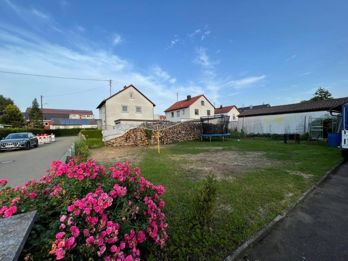 Guntia Apartment Mit Grossem Garten Günzburg Eksteriør billede