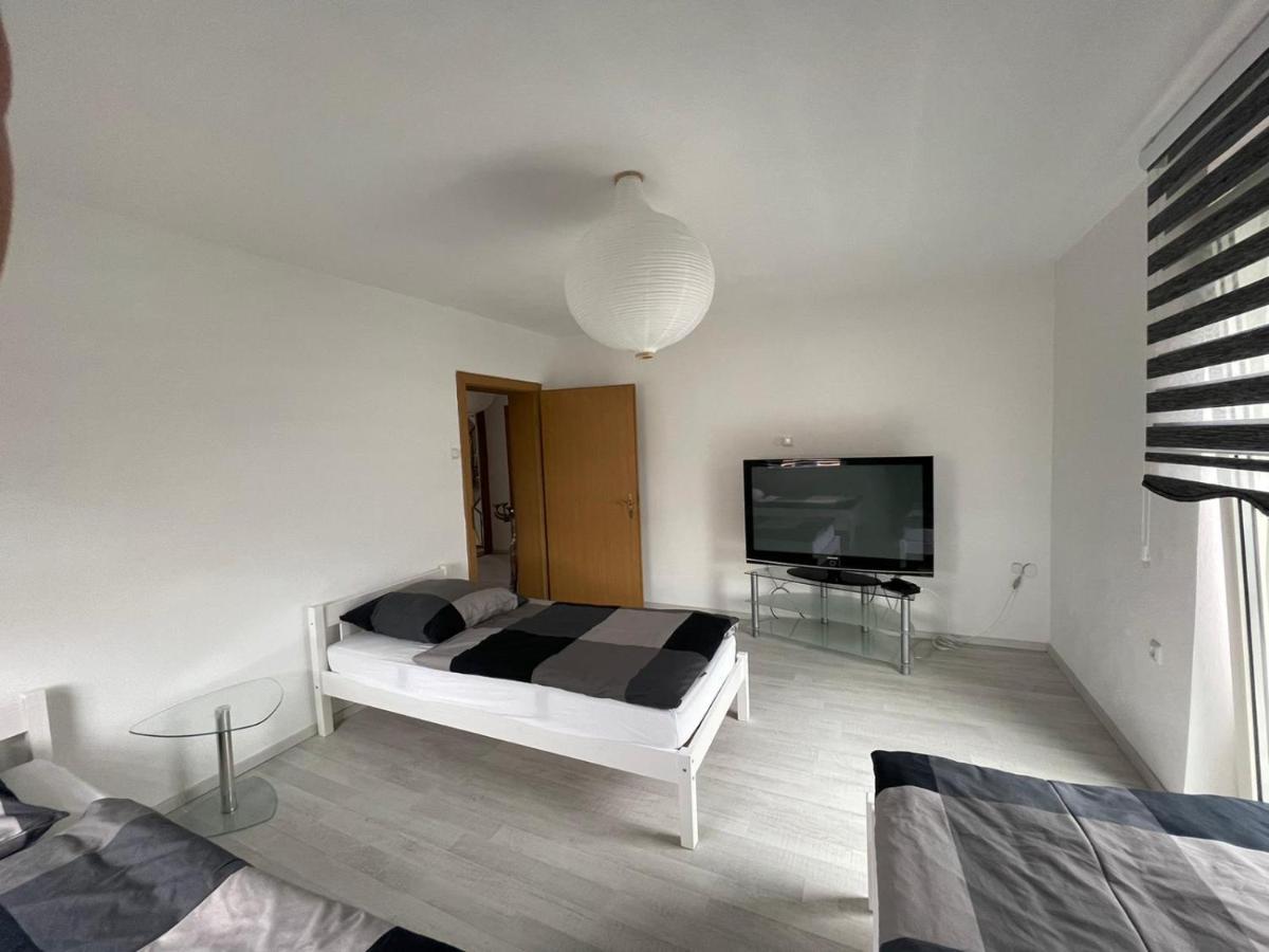 Guntia Apartment Mit Grossem Garten Günzburg Eksteriør billede
