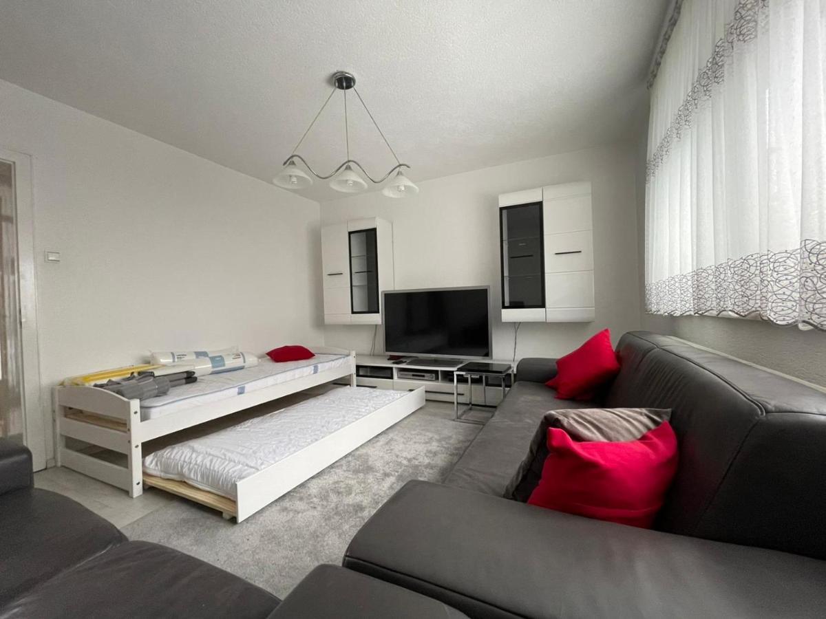 Guntia Apartment Mit Grossem Garten Günzburg Eksteriør billede